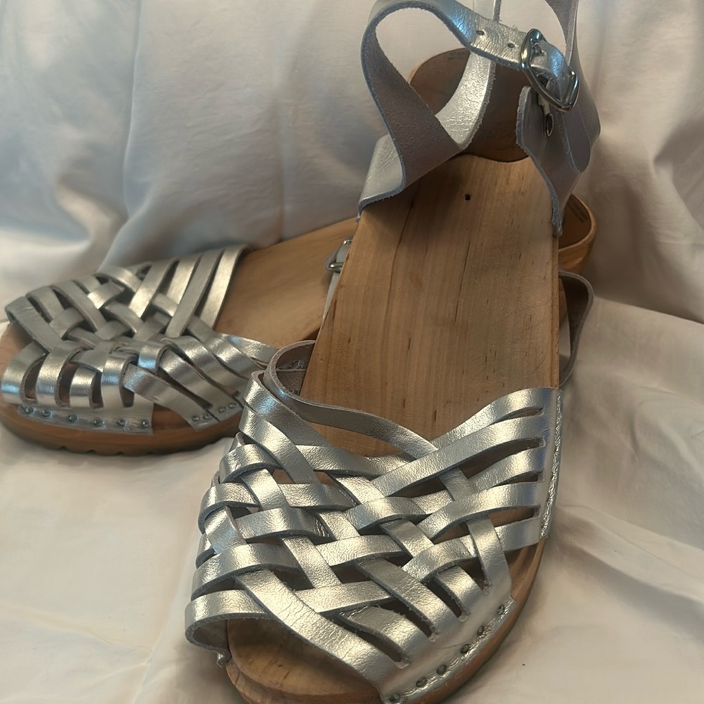 Women’s Troentorps Toffel clog.